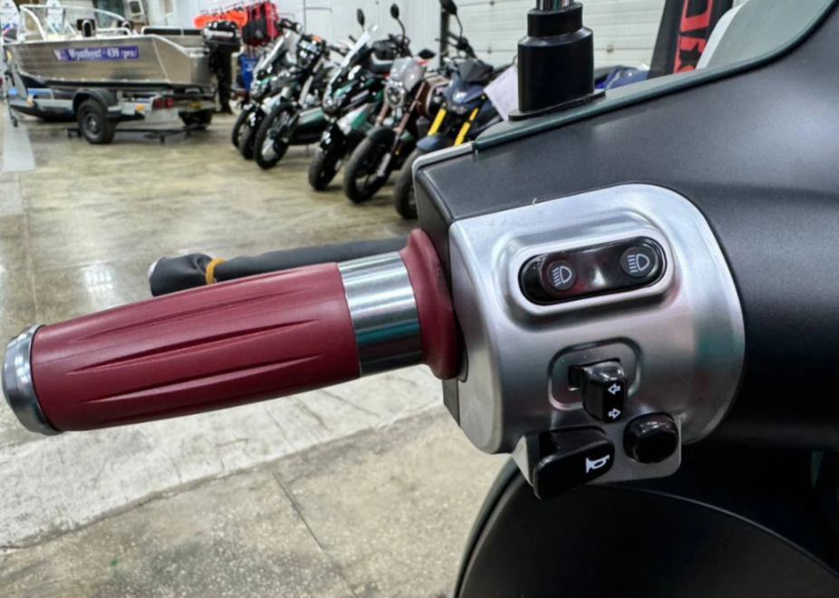 Скутер PROMAX Miami 240 (49) в Балашихе