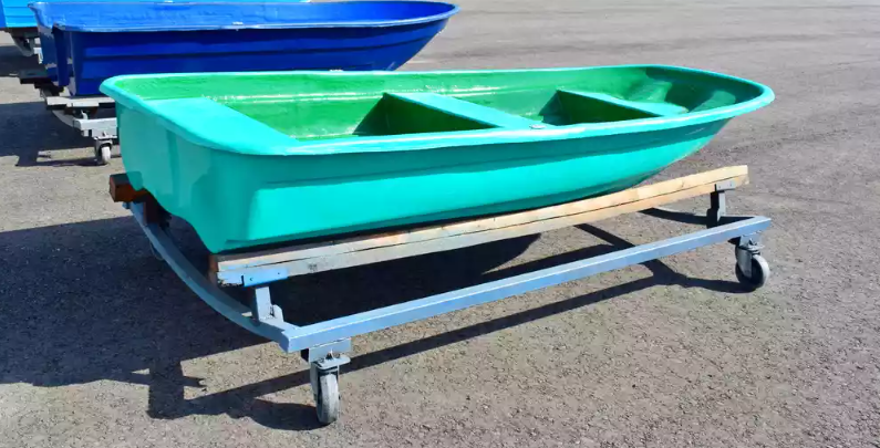 Стеклопластиковая лодка Старт (тримаран) в Балашихе