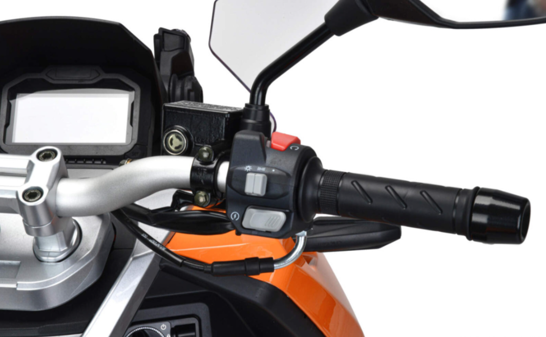 Скутер MOTOLAND (МОТОЛЕНД) T-MAX 150 в Балашихе