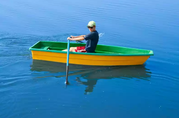 Стеклопластиковая лодка Малютка в Балашихе
