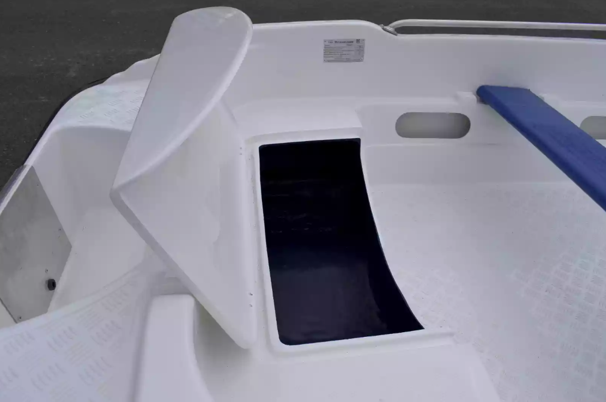 Стеклопластиковая лодка Пингвин New (тримаран) в Балашихе