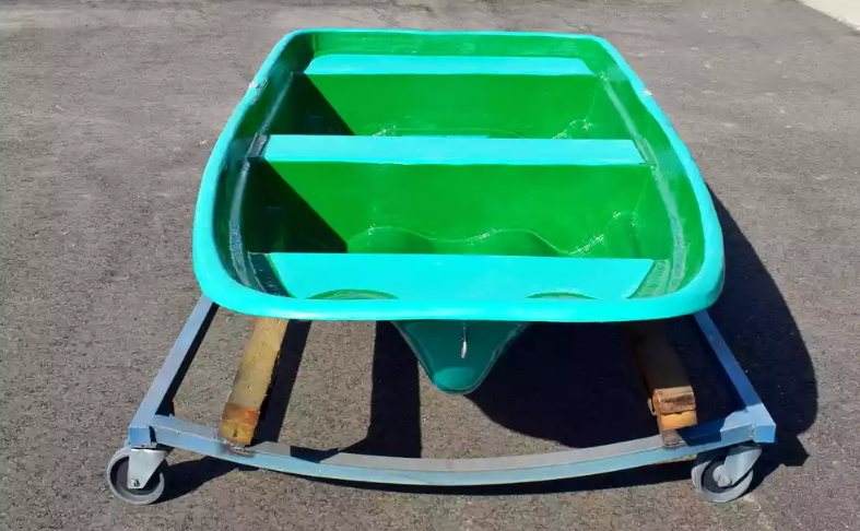 Стеклопластиковая лодка Старт (тримаран) в Балашихе