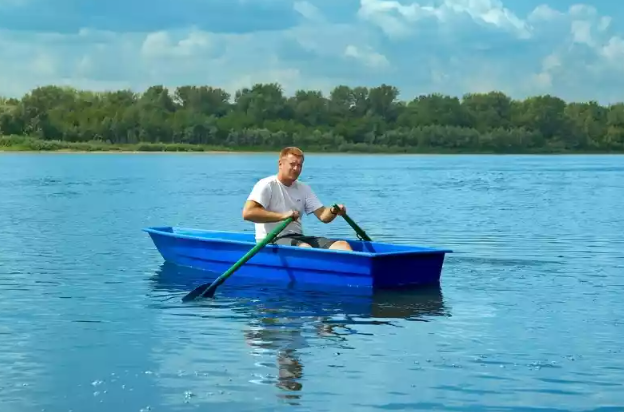 Стеклопластиковая лодка Малютка в Балашихе