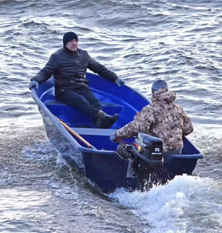 Стеклопластиковая лодка Neman-340 (тримаран) в Балашихе