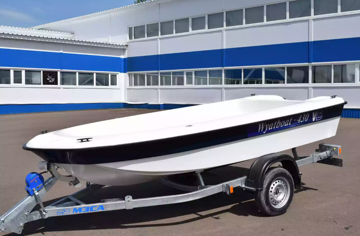 Стеклопластиковая лодка Wyatboat 430 тримаран в Балашихе