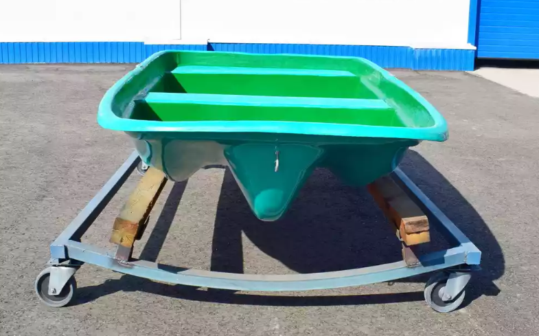 Стеклопластиковая лодка Старт (тримаран) в Балашихе