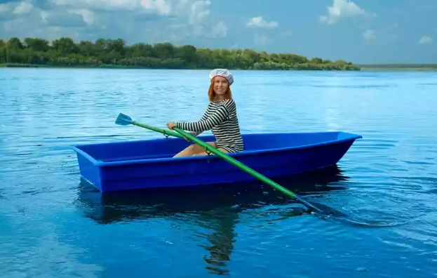 Стеклопластиковая лодка Малютка в Балашихе