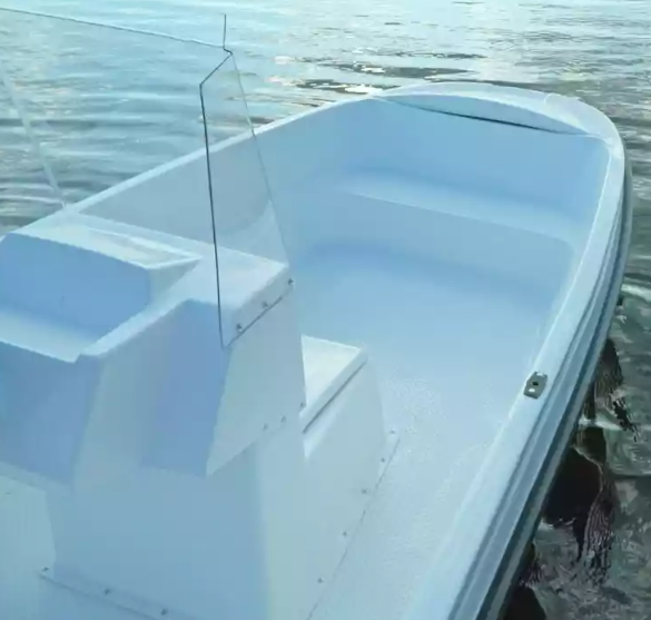 Стеклопластиковая лодка Пингвин с консолью (тримаран) в Балашихе