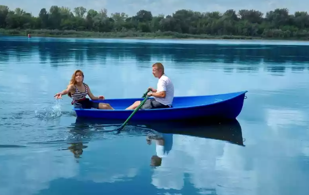 Стеклопластиковая лодка Дельфин в Балашихе