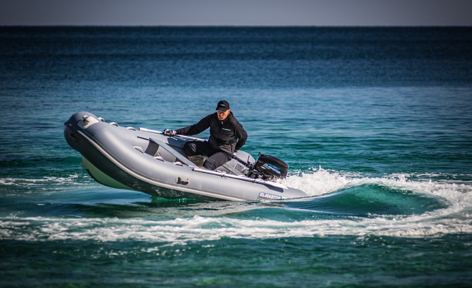 Лодка GLADIATOR RIB380AL в Балашихе