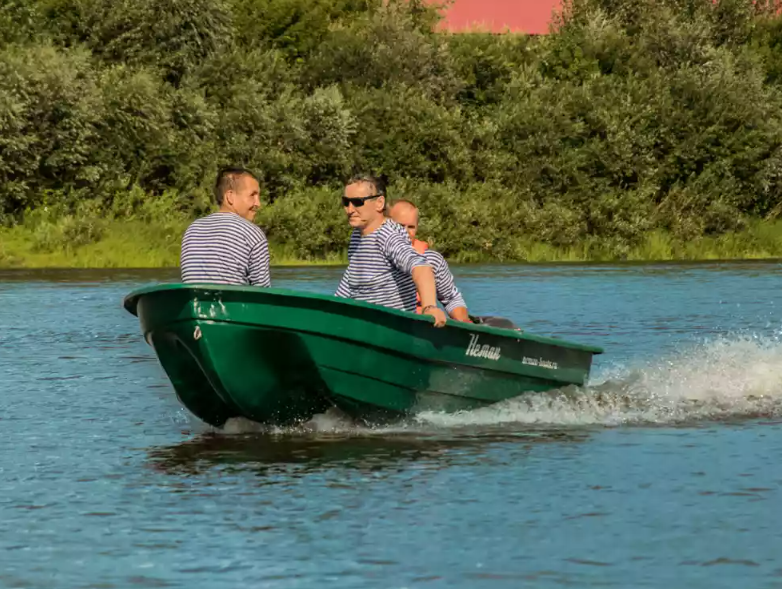 Стеклопластиковая лодка Neman-340 (тримаран) в Балашихе