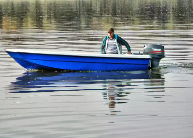 Стеклопластиковая лодка Wyatboat 430 тримаран в Балашихе