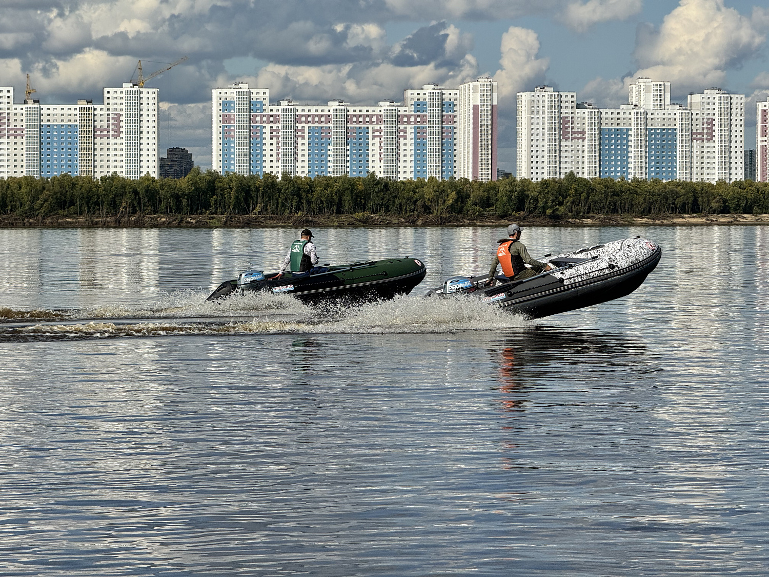 Лодка MISHIMO BIG FLOOR 440 в Балашихе