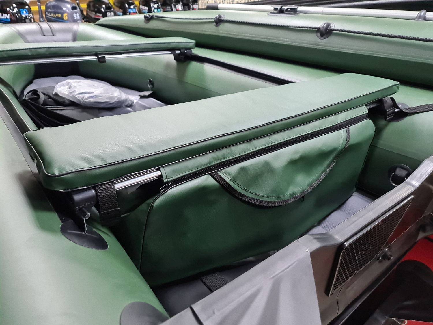 КОМПЛЕКТ МЯГКИХ НАКЛАДОК С СУМКОЙ ДЛЯ ЛОДОК 90Х20 ЗЕЛЕНЫЙ в Балашихе