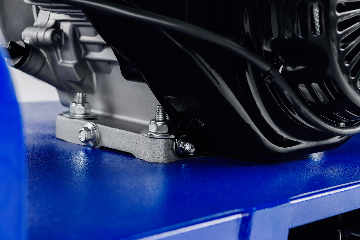 Мотобуксировщик SNOW DOG 17 с эл. запуском (DINKING) в Балашихе