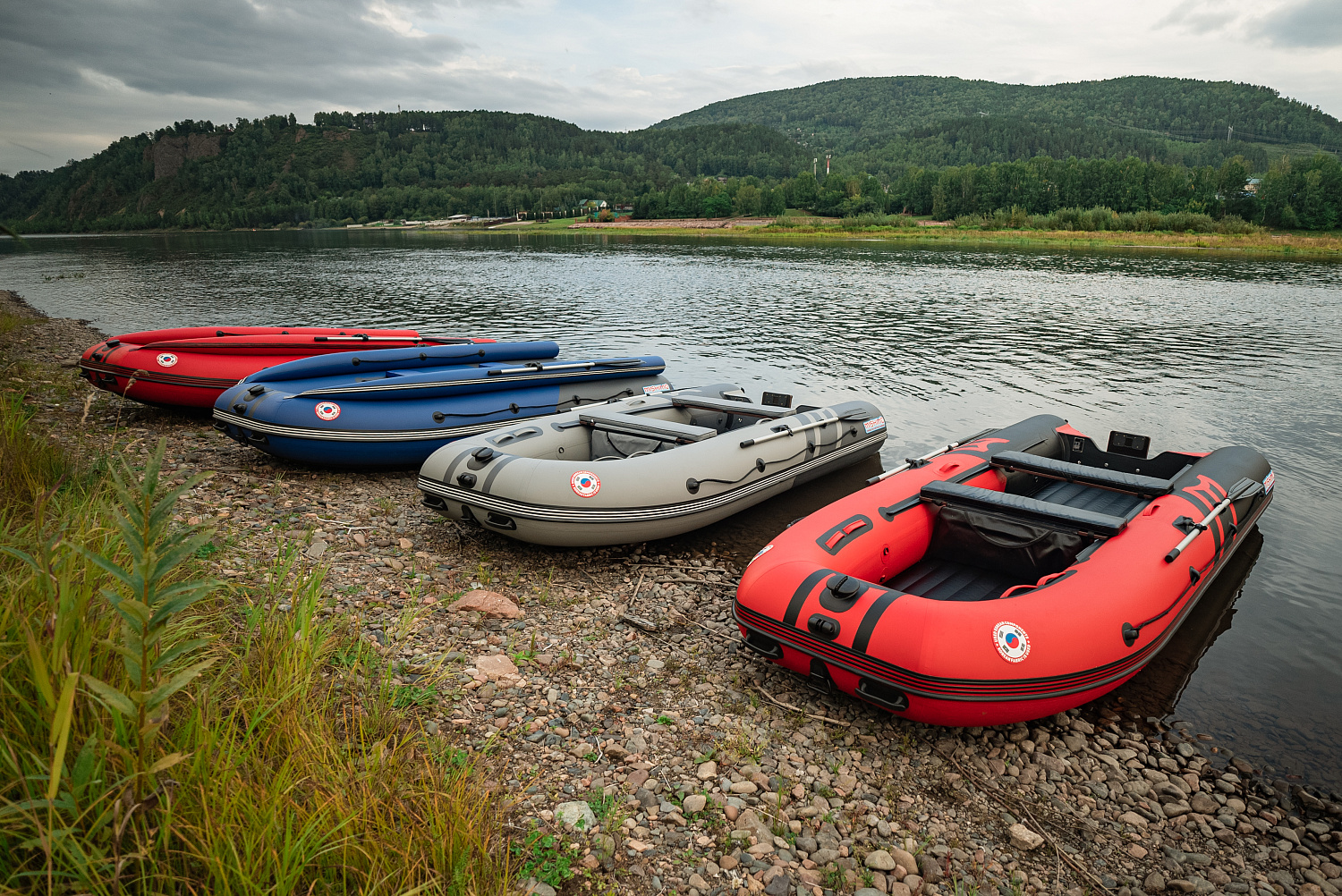 Лодка MISHIMO RIVER FJET PRO 430  под водомет в Балашихе