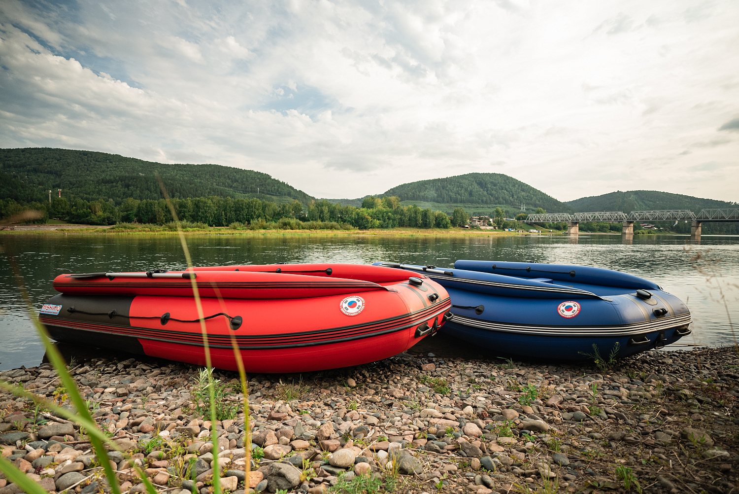 Лодка MISHIMO RIVER FJET PRO 430  под водомет в Балашихе