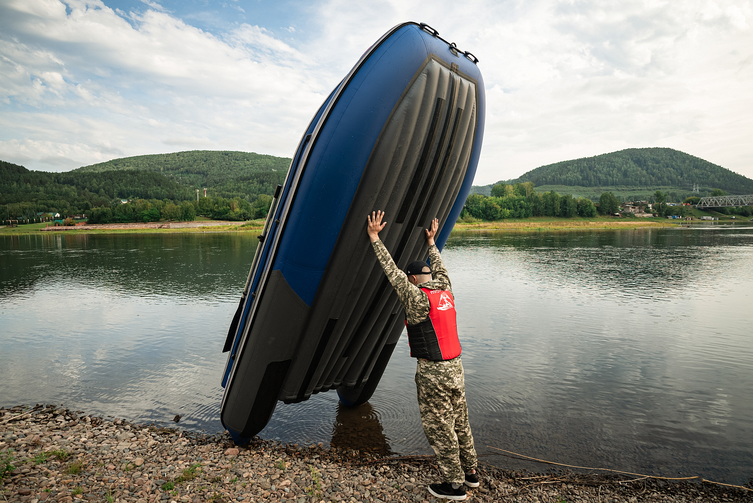 Лодка MISHIMO RIVER FJET PRO 430  под водомет в Балашихе