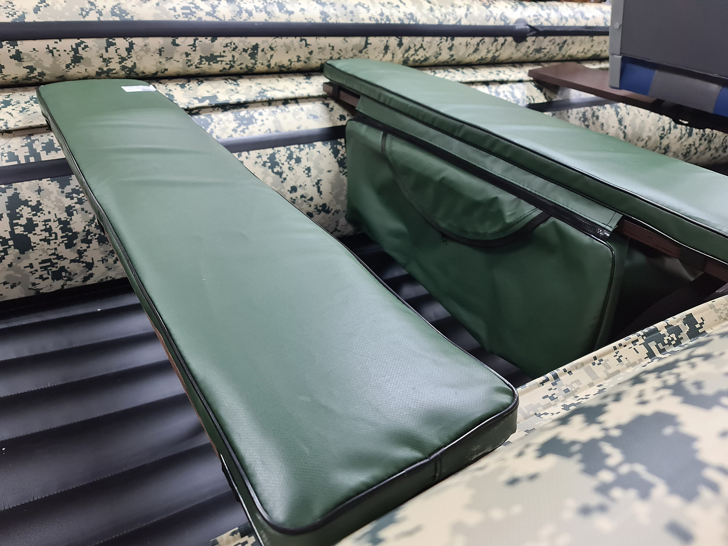 КОМПЛЕКТ МЯГКИХ НАКЛАДОК С СУМКОЙ ДЛЯ ЛОДОК 110Х20 ЗЕЛЕНЫЙ в Балашихе