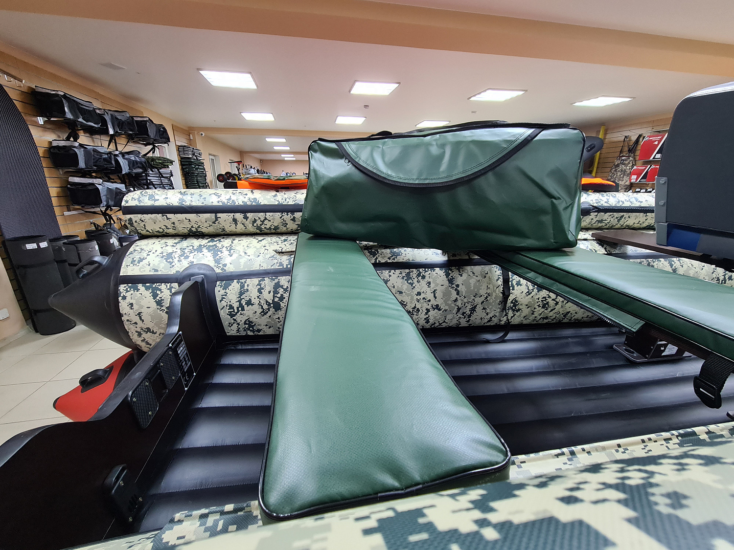 КОМПЛЕКТ МЯГКИХ НАКЛАДОК С СУМКОЙ ДЛЯ ЛОДОК 110Х20 ЗЕЛЕНЫЙ в Балашихе